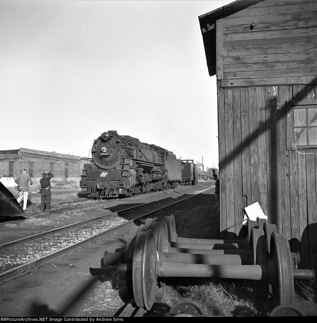 CNW 3032